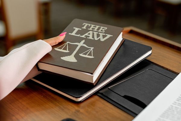 Tout savoir sur le concept juridique : guide et conseils pratiques